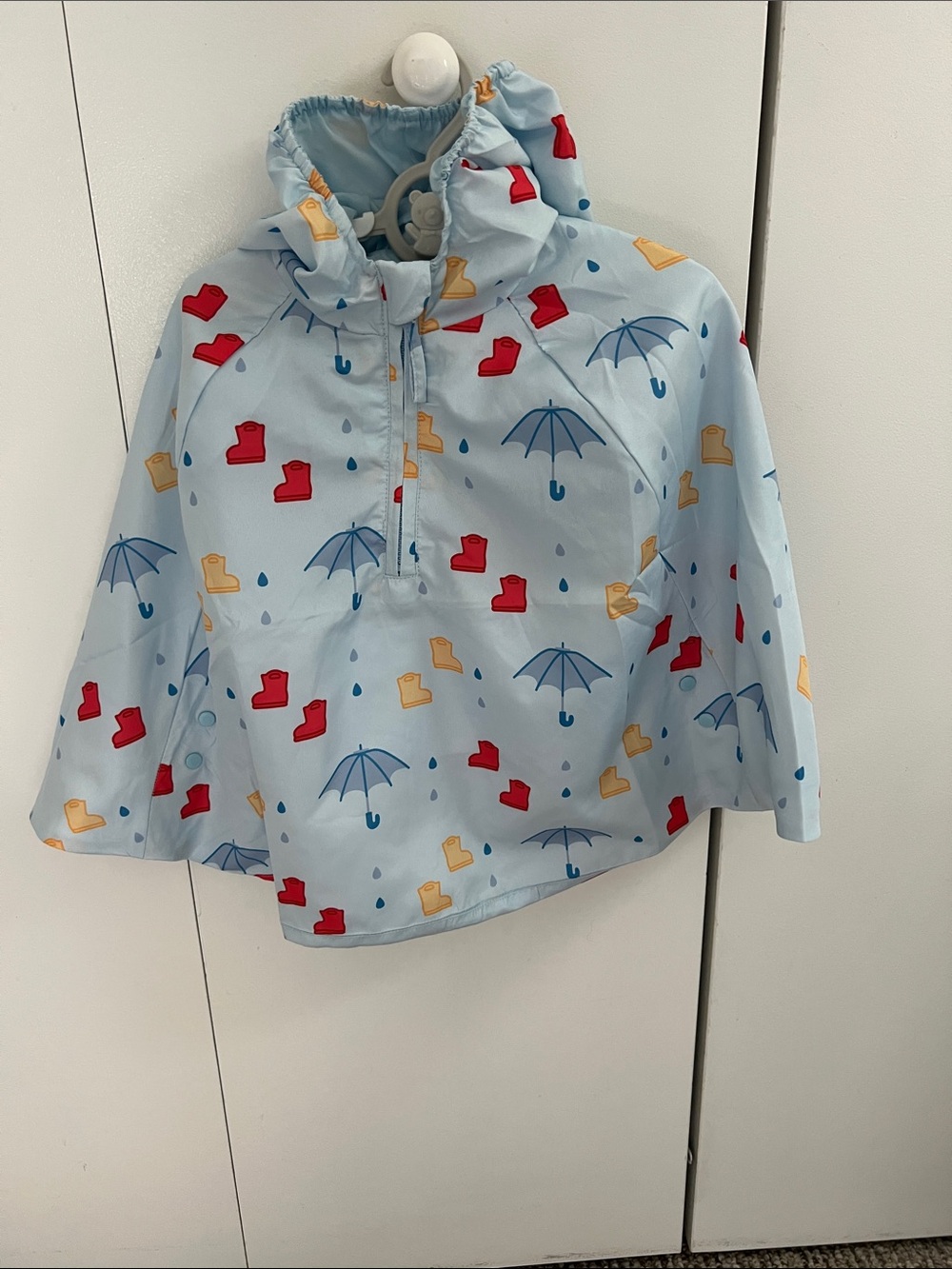 Monica + Andy Kids Toddler Blue Rain Poncho with Umbrella & Boot Print front zip